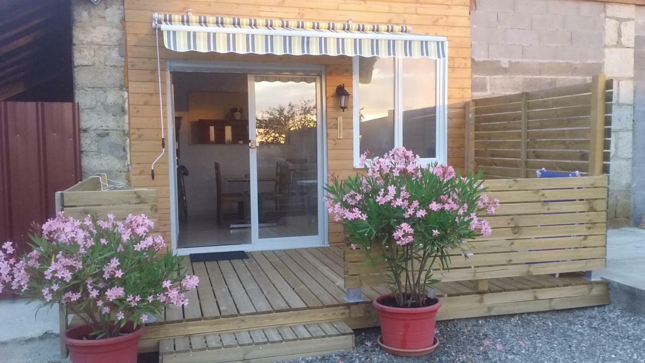 Vue Pyrenees Chez Pascal Et Caroline Apartment Les Tourreilles Exterior photo